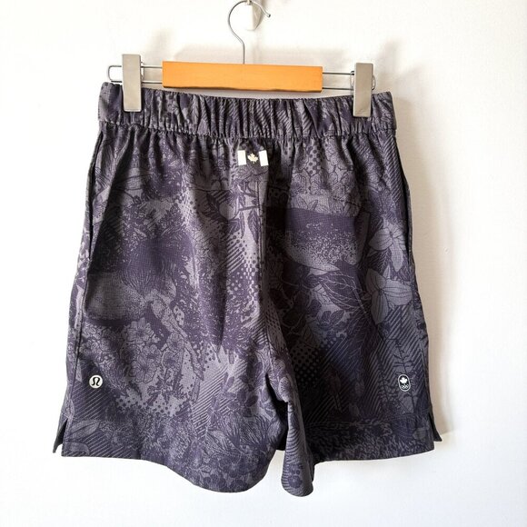 Lululemon Team Canada WovenAir High-Rise Short 6" COC Logo Size 4 - Picture 6 of 7